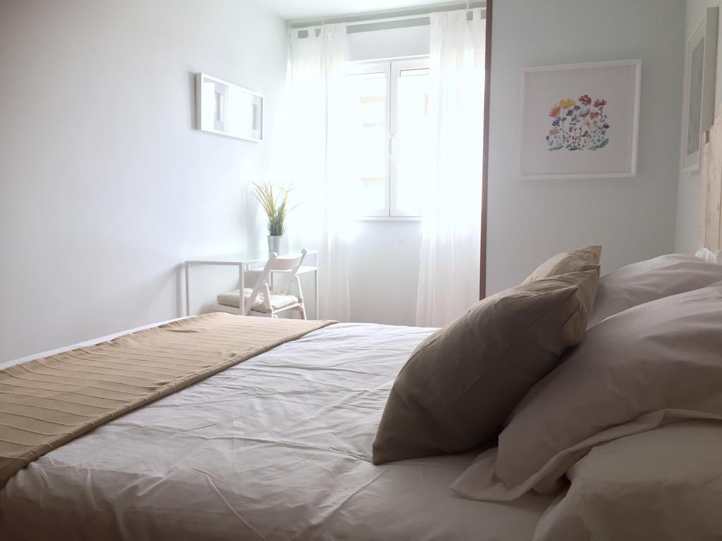 Apartamento Playa Poniente Gijon Exterior photo